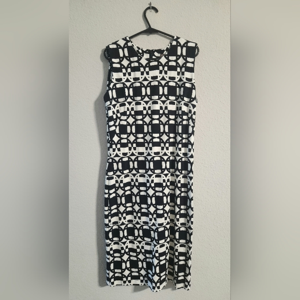J. McLaughlin Women’s Black/White sleeveless geometric pattern shift dress small